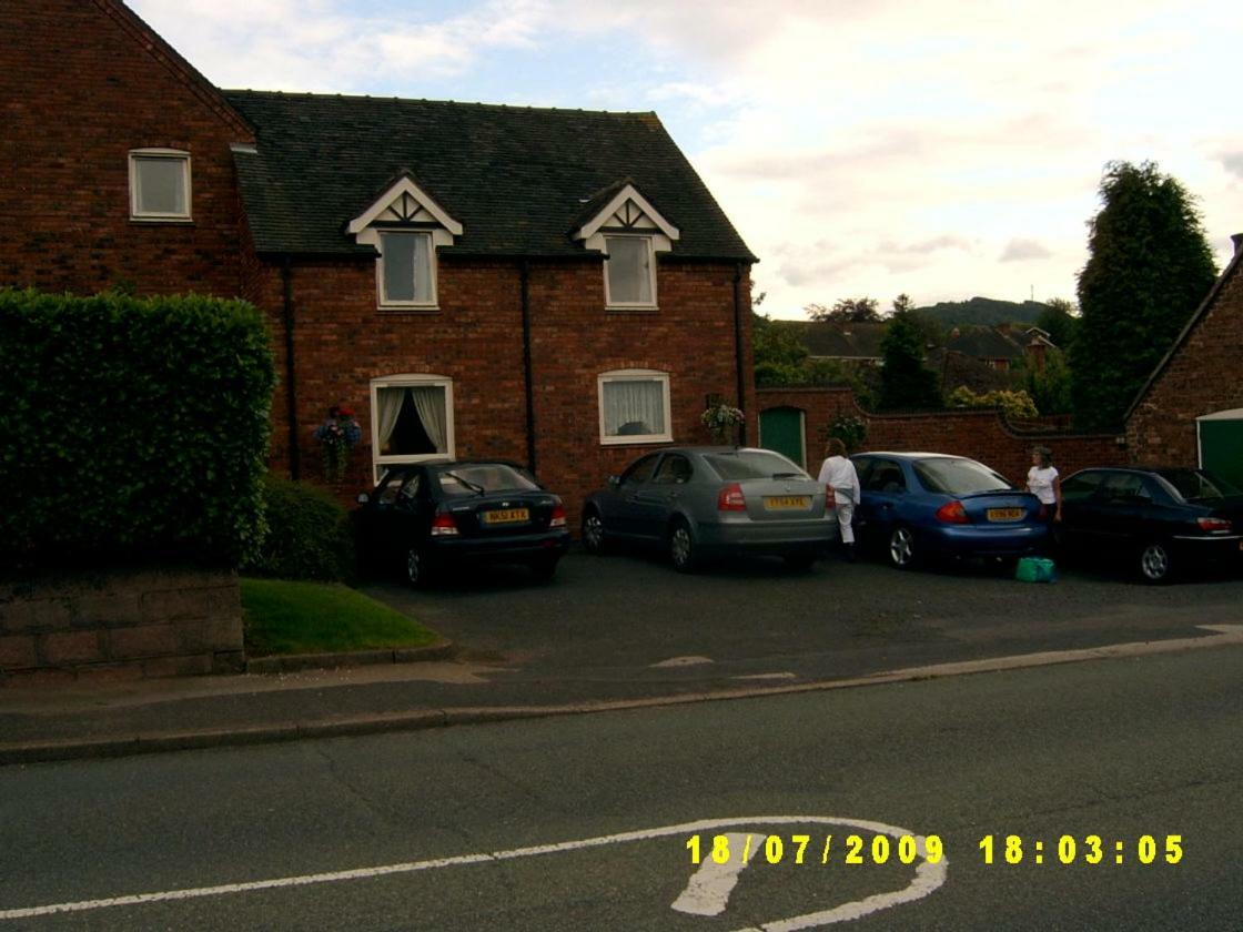 Birtley House Guest House B&B Telford Exteriör bild